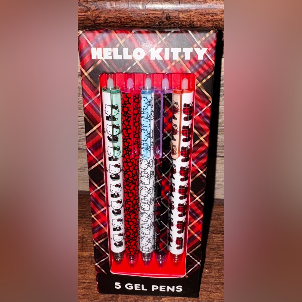 Super Cute 🥰 Hello Kitty Gel Pens 5 Pack - NEW